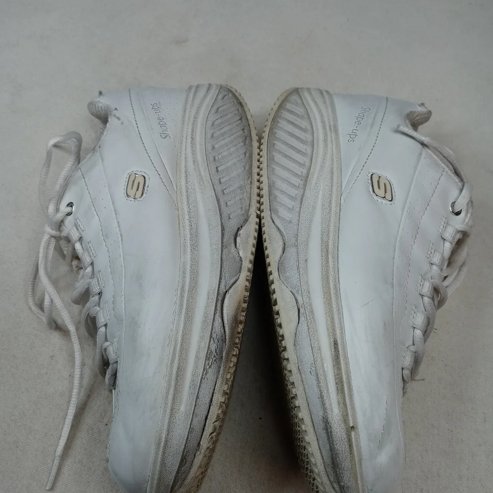 Skechers Shape Ups women's 7.5 White leather Slip